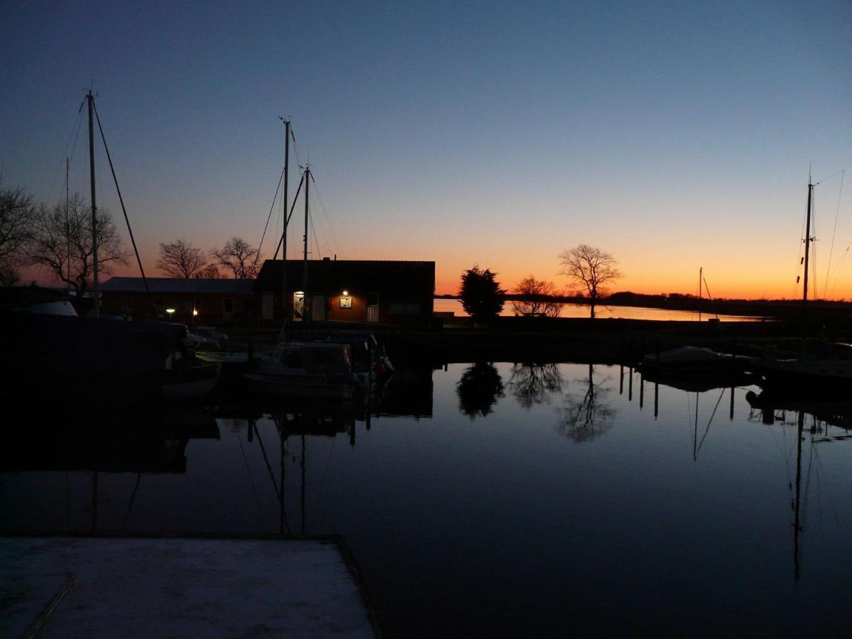 Ferienwohnung Haus am Teich - Teichblick Fehmarn Exterior foto